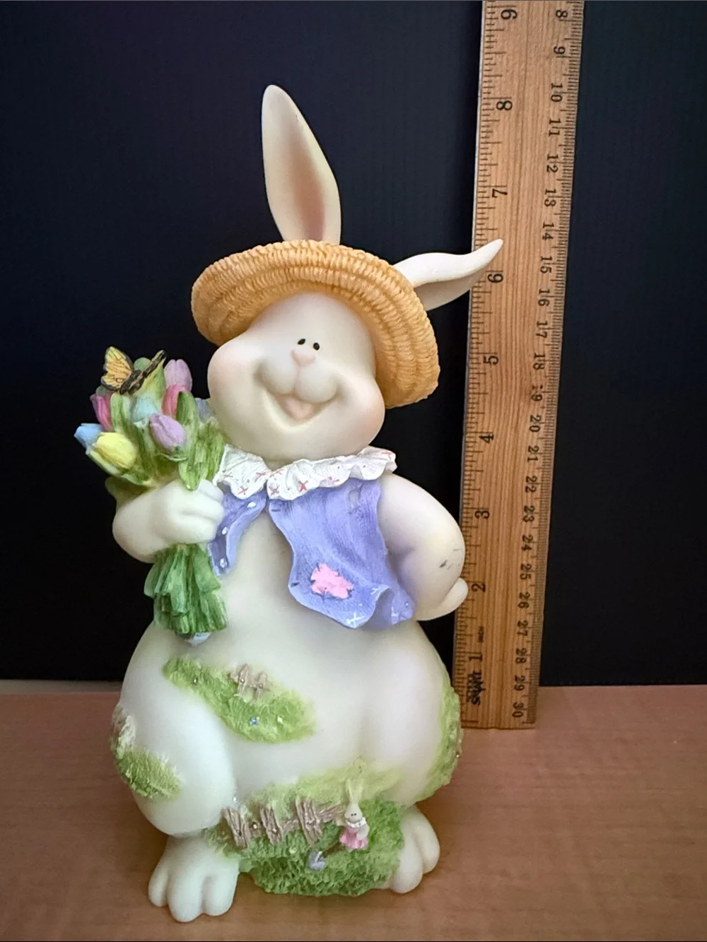 Home Interior resin bunnies